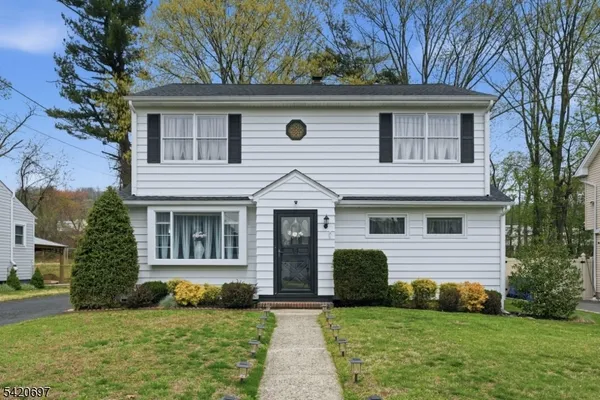 $675,000 | 449 Richard Way, North Plainfield, NJ 07060