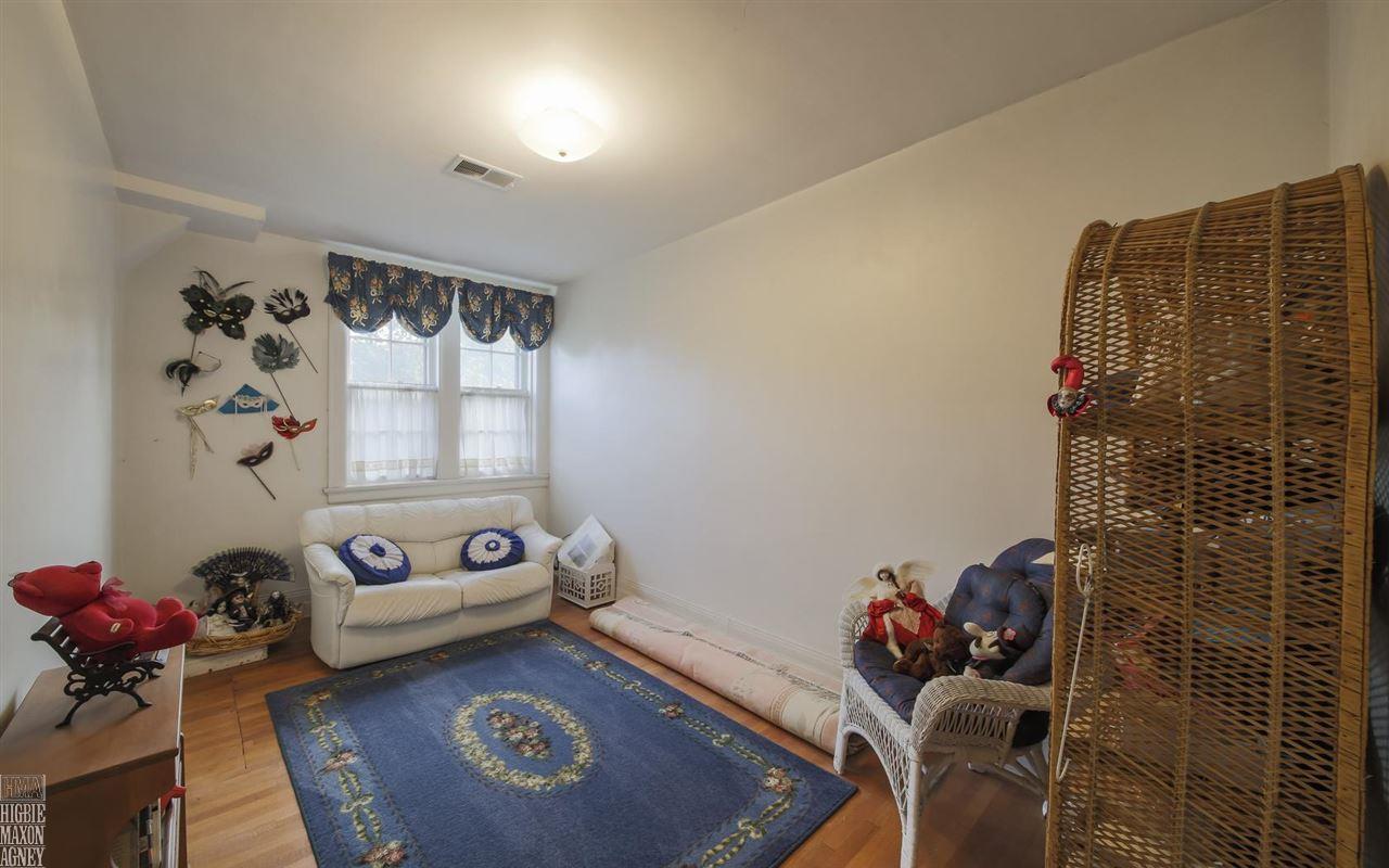 1015 Bishop Road Grosse Pointe, MI 48230 - Photo 29 of 55 31265379-28.JPG