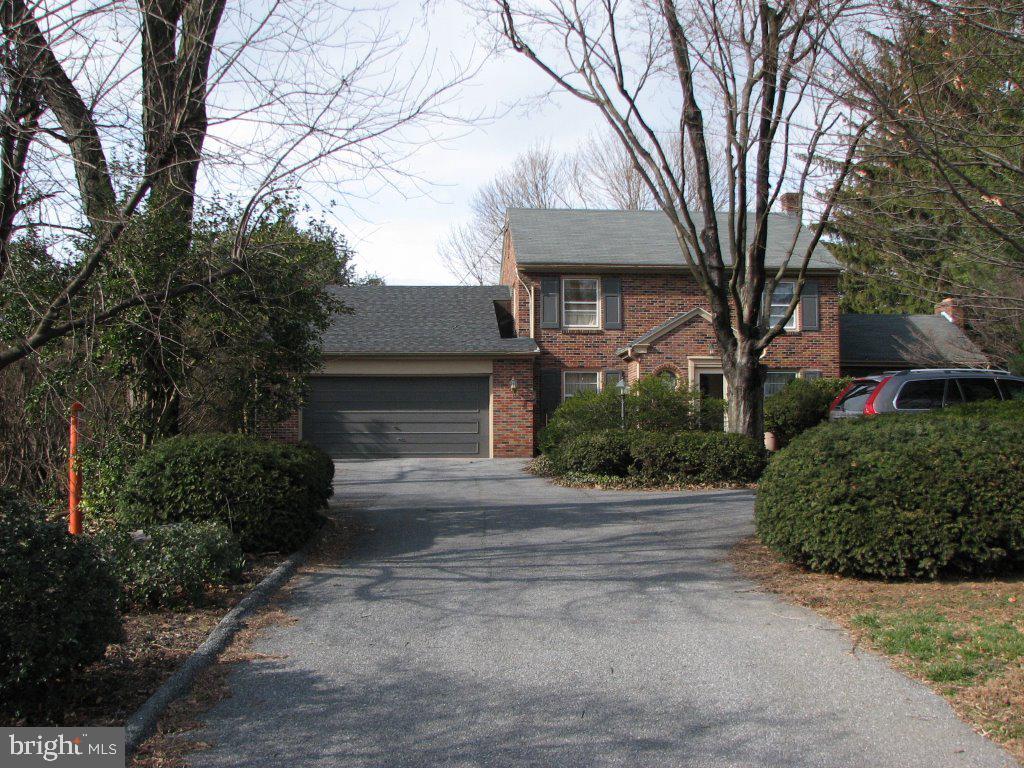 105 West Roseville Road Lancaster, PA 17601 - Photo 1 of 16 Gallery Image 1