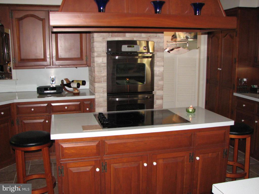 105 West Roseville Road Lancaster, PA 17601 - Photo 4 of 16 Gallery Image 4
