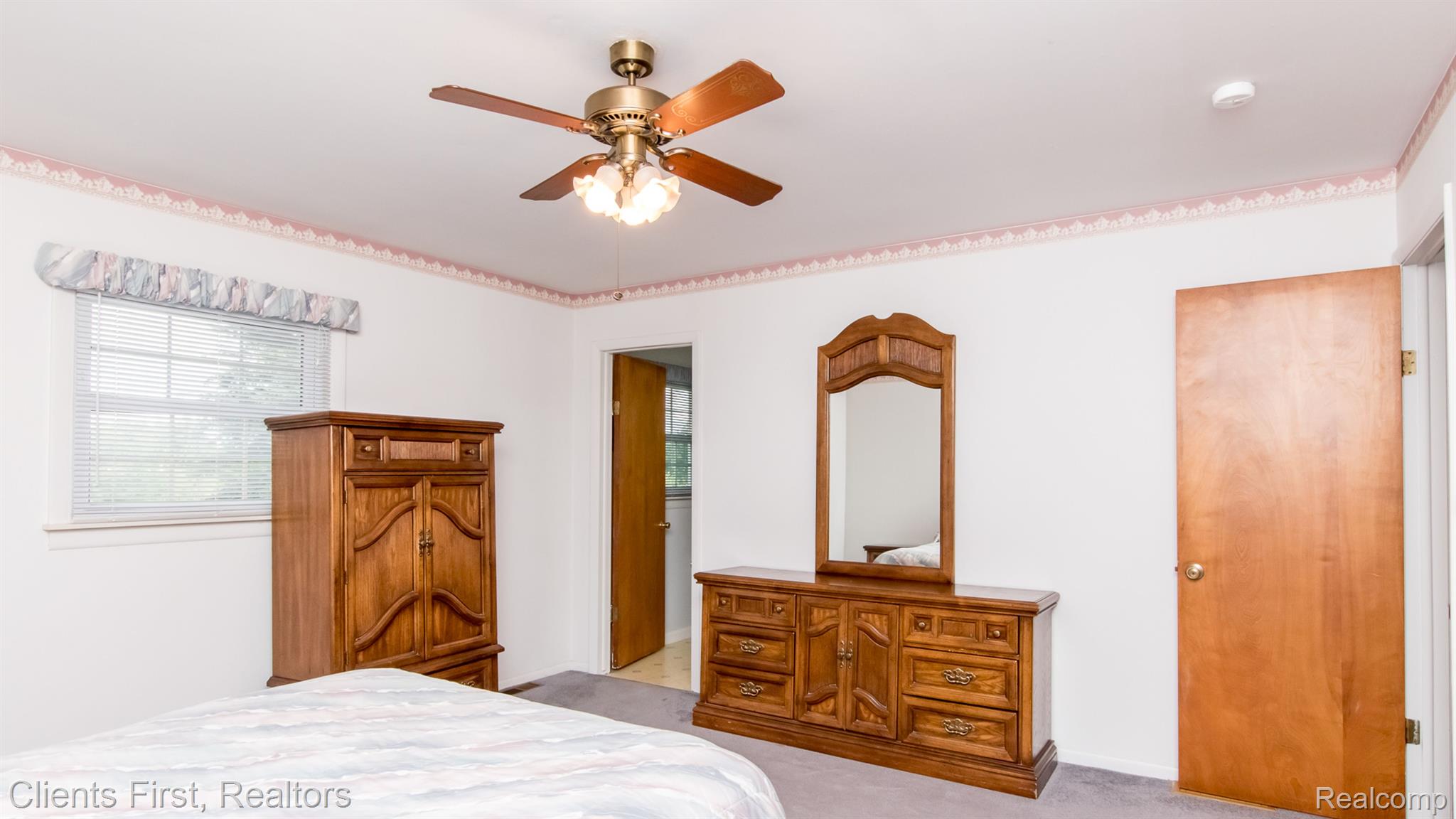 627 Castlebar Drive Rochester, MI 48309 - Photo 16 of 34 Gallery Image 16
