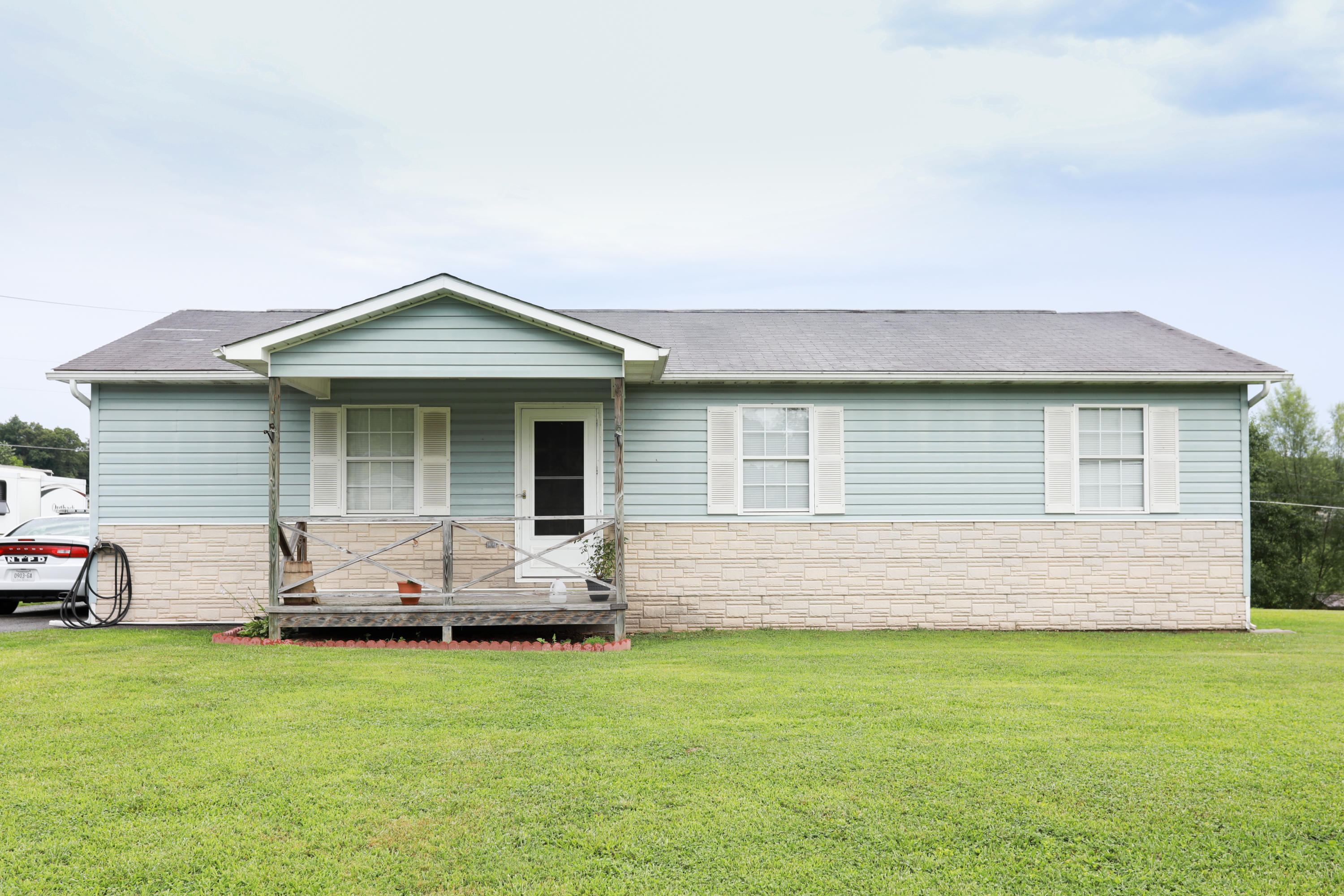 1936 Cedar Fork Road Tazewell, TN 37879 - Photo 1 of 17 Front