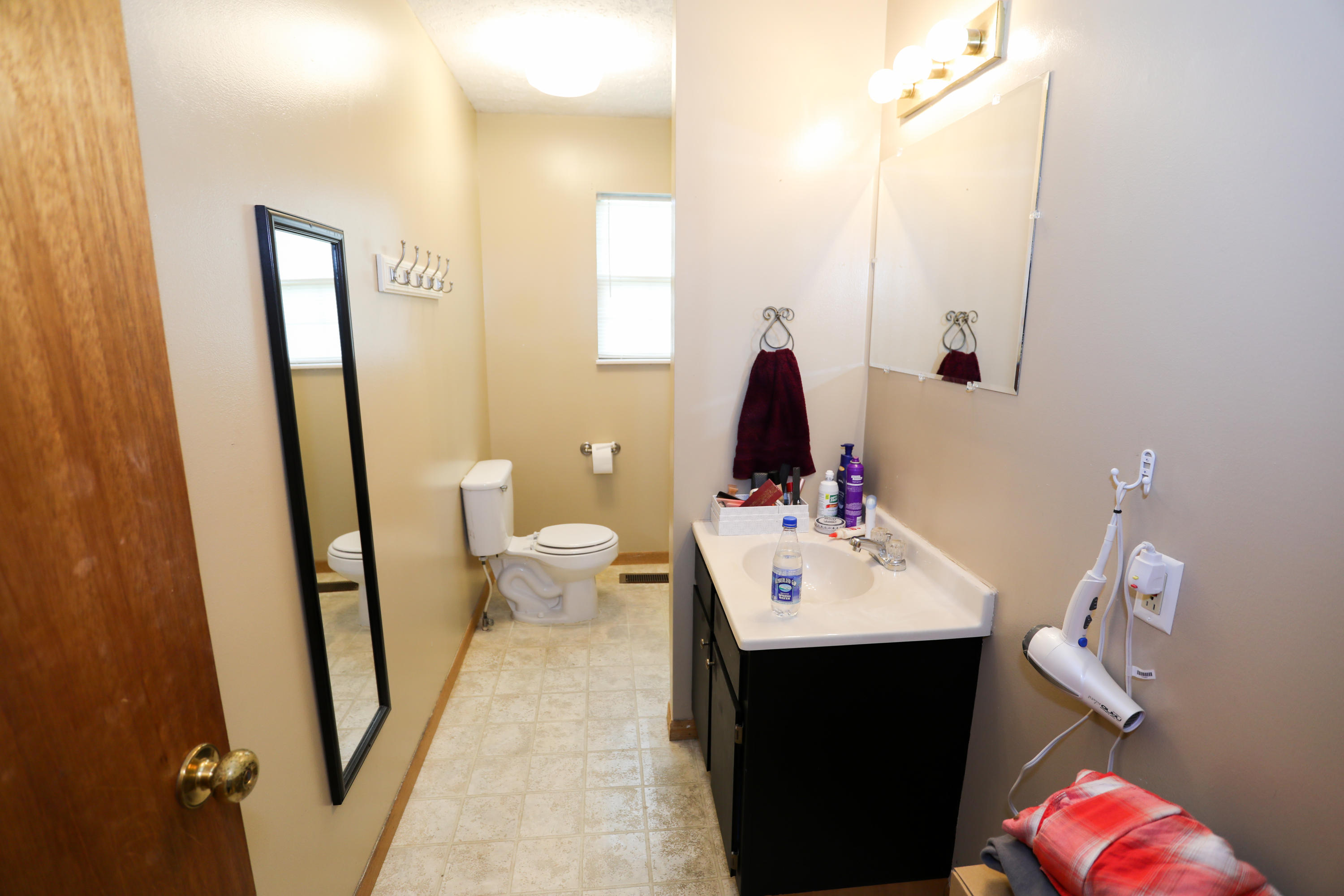 1936 Cedar Fork Road Tazewell, TN 37879 - Photo 12 of 17 Bathroom