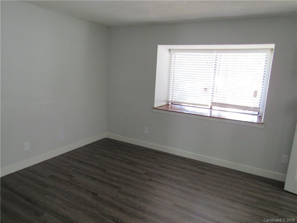 10919 Harrowfield Road Charlotte, NC 28226 - Photo 10 of 15