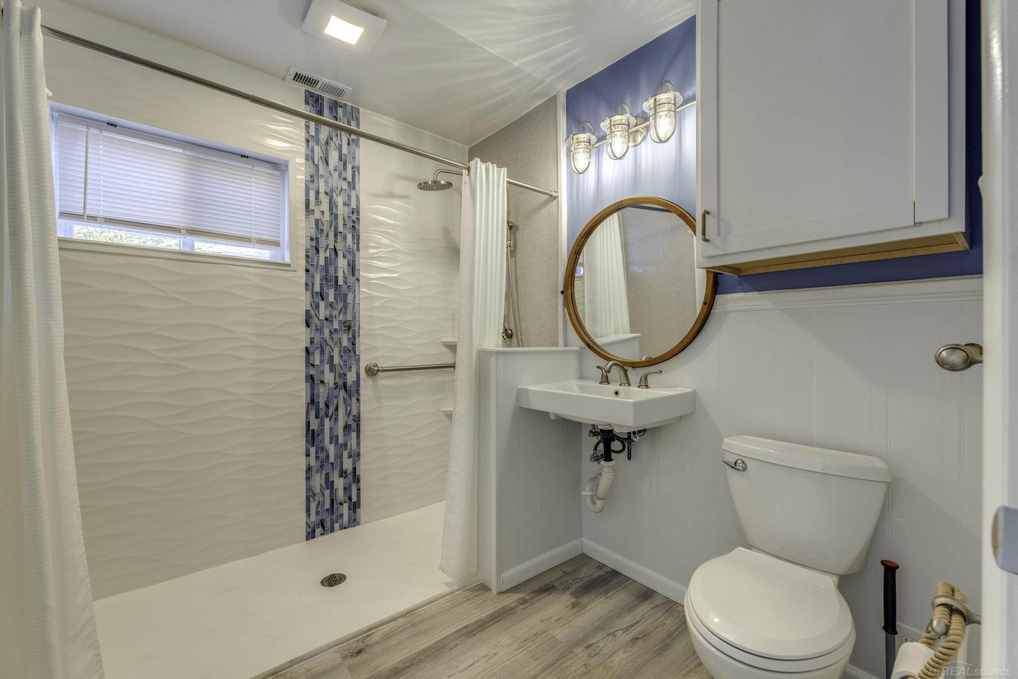 8195 Lakeshore Road Lexington, MI 48450 - Photo 28 of 73