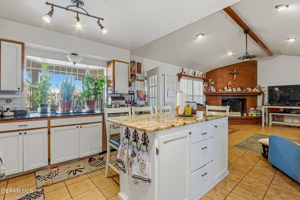 $442,000 | 1602 Waterfront Street, Anthony, NM 88021