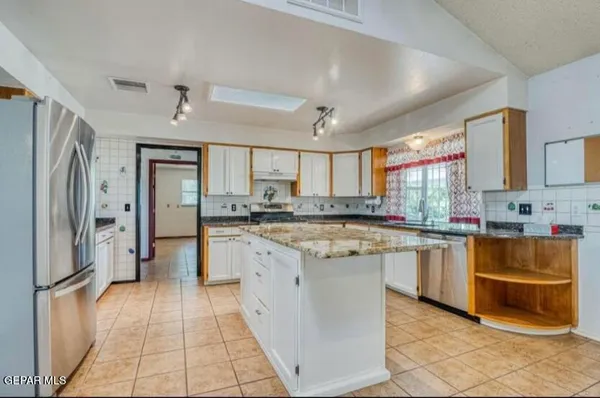 $449,000 | 1602 Waterfront Street, Anthony, NM 88021