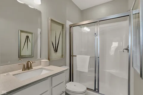 $537,885 | 1648 Vista Rdg N Drive, Greenwood, IN 46143