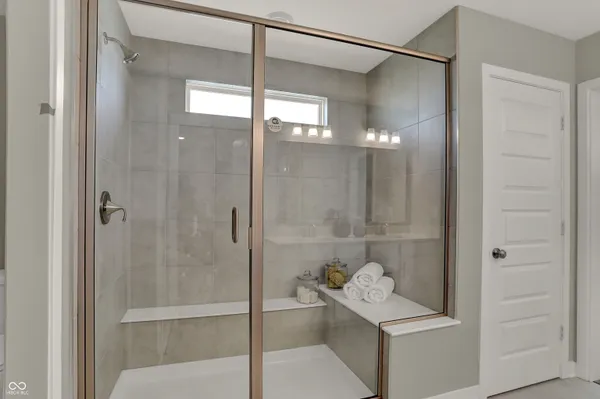 $537,885 | 1648 Vista Rdg N Drive, Greenwood, IN 46143