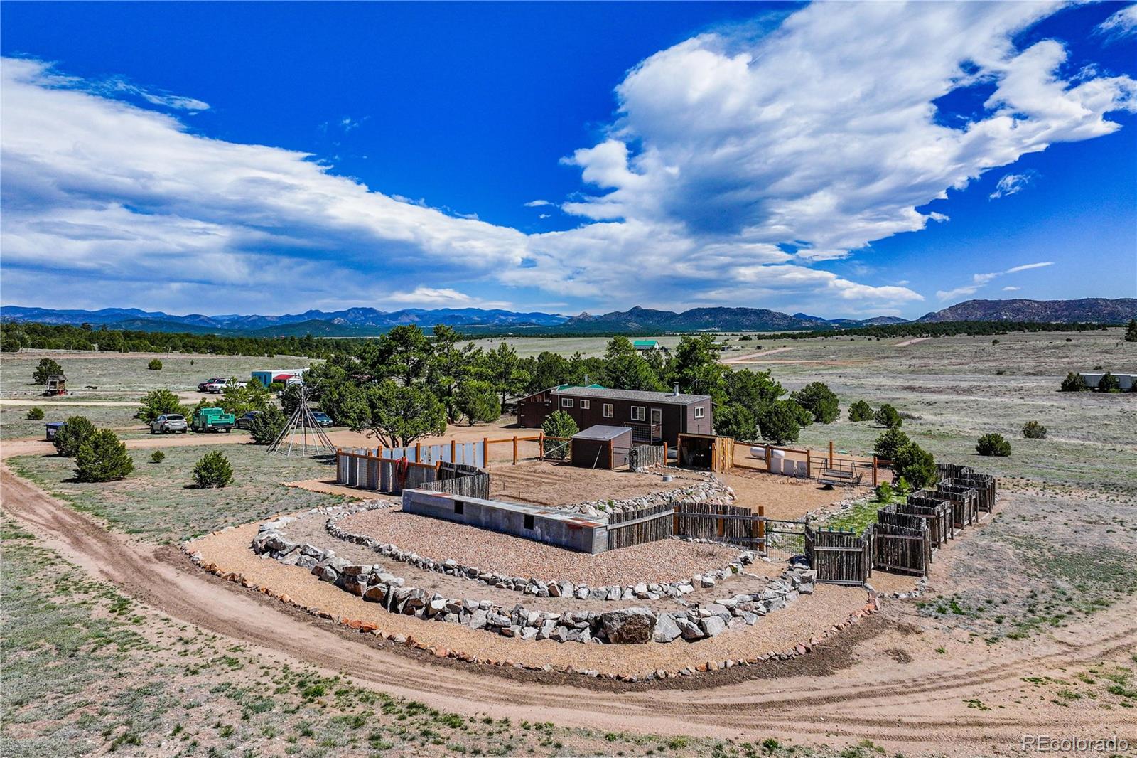 2426 Q Path Cotopaxi, CO 81223 - Photo 9 of 48