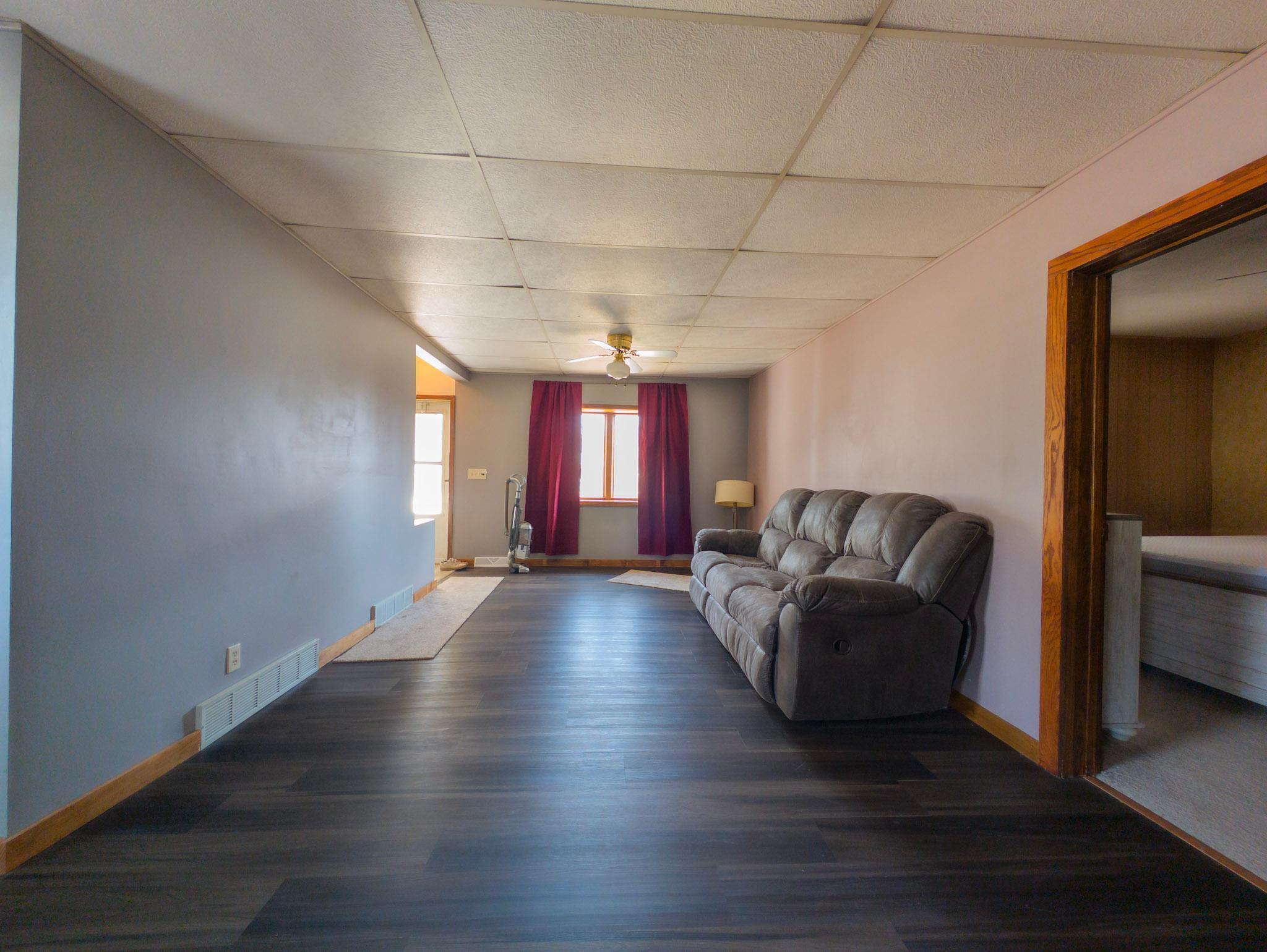 323 10th Street North Breckenridge, MN 56520 - Photo 4 of 25