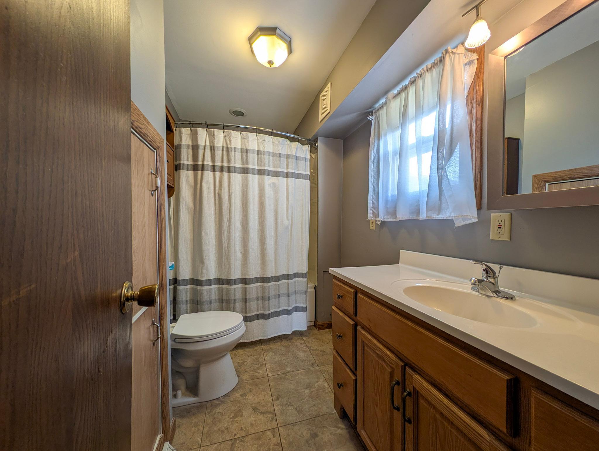 323 10th Street North Breckenridge, MN 56520 - Photo 8 of 25