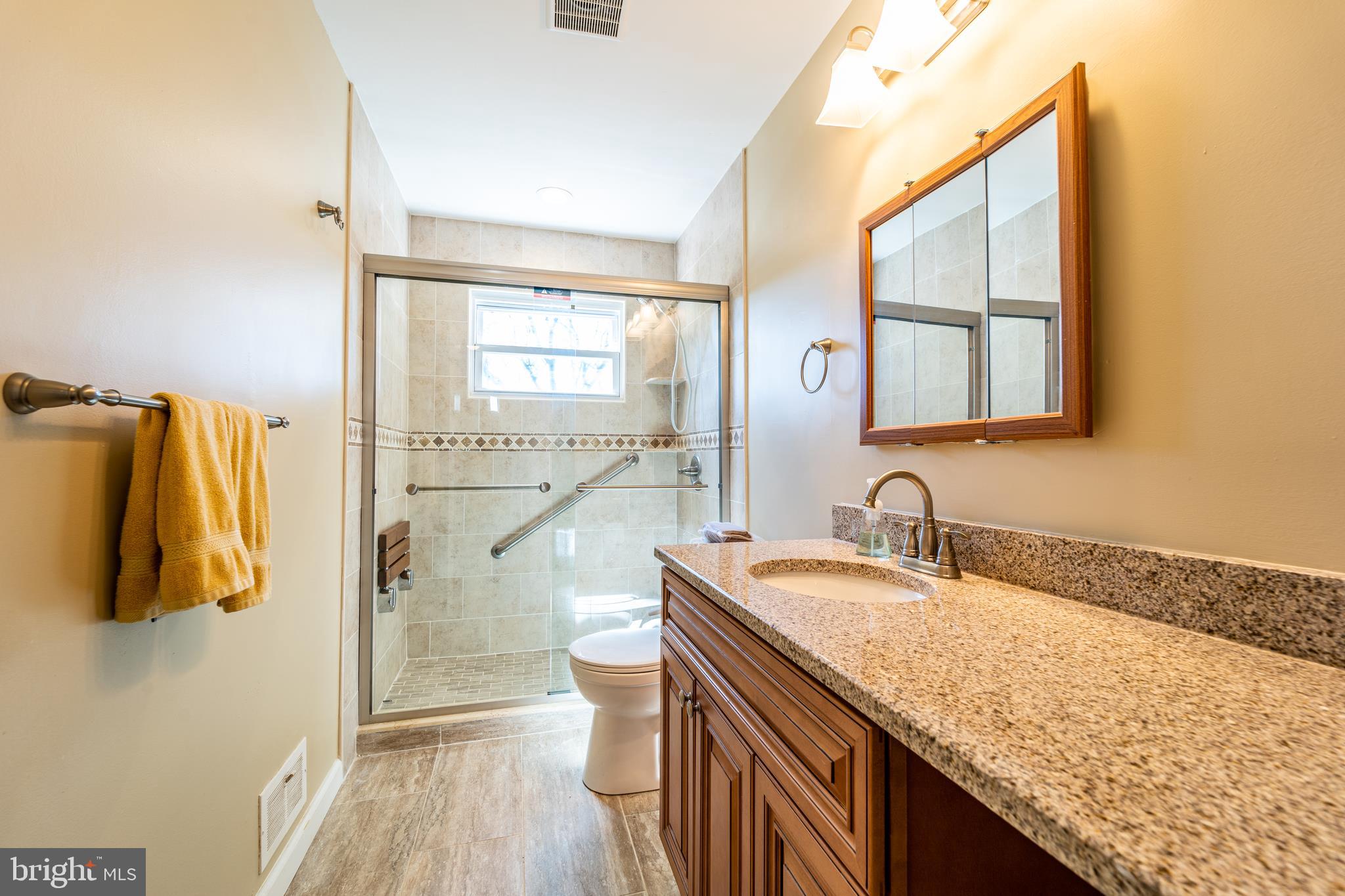 8 Walton Road Mount Holly, NJ 08060 - Photo 8 of 16