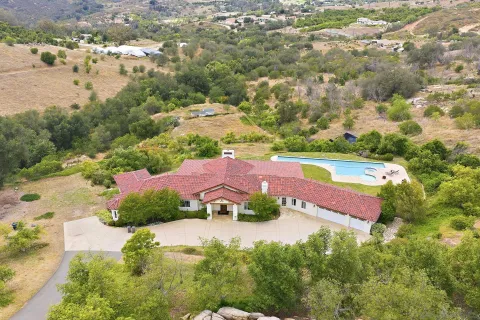 $1,755,000 | 10790 Castle Heights Drive, Valley Center, CA 92082