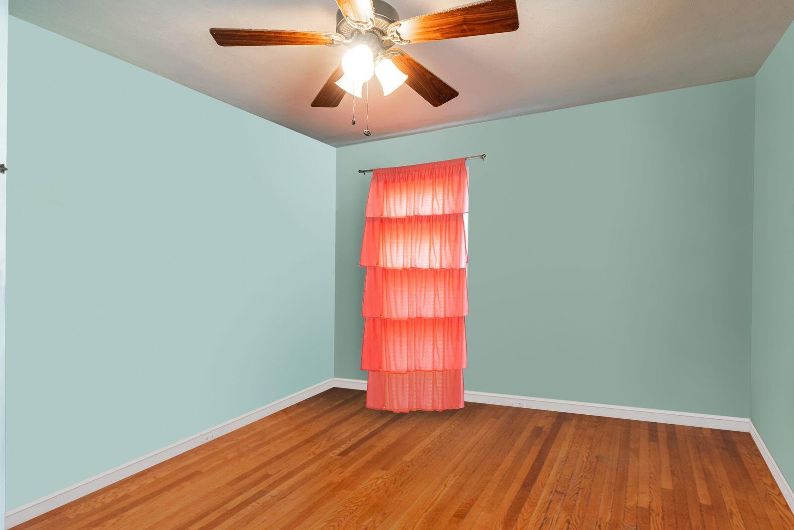 4826 North 76th Street Milwaukee, WI 53218 - Photo 5 of 10 Digitally enhanced