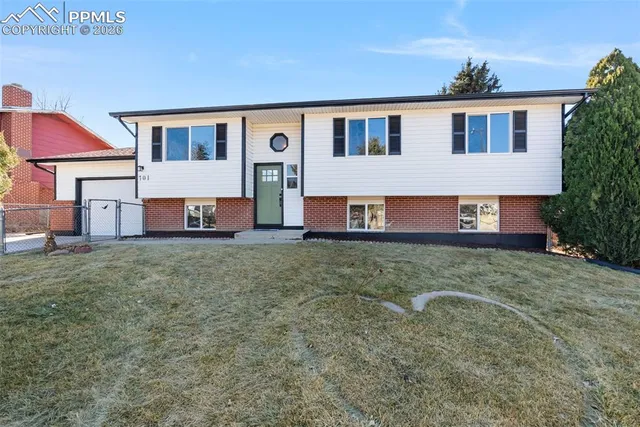 $450,000 | 701 Drew Drive, Colorado Springs, CO 80911