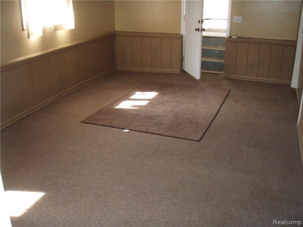 3364 Samaria Road Temperance, MI 48182 - Photo 44 of 48 Large Mudroom Off of Garage