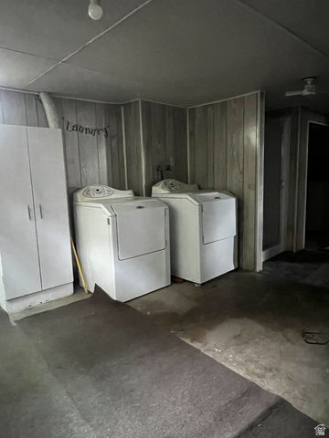 1766 Kenilworth Road Spring Glen, UT 84526 - Photo 22 of 24 Laundry room