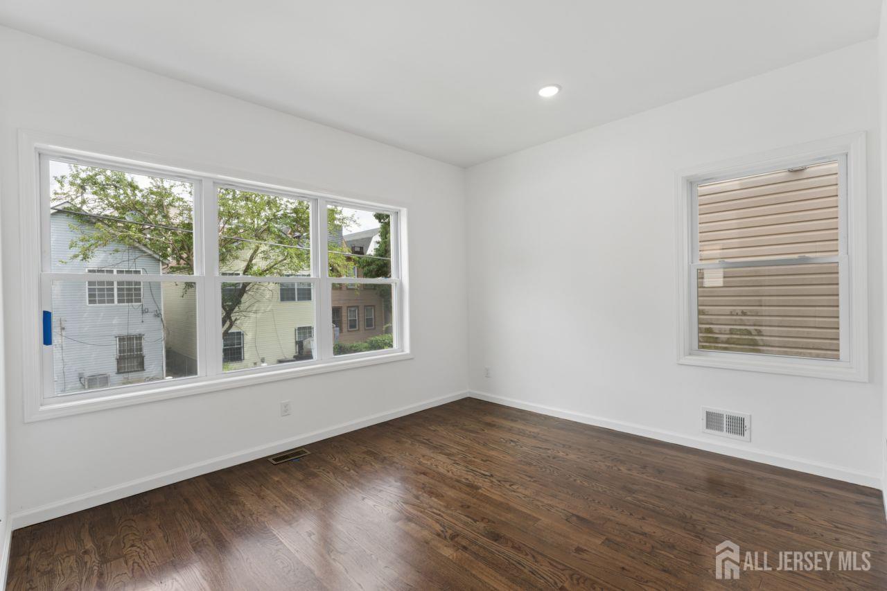 910 Bergen Street, Unit 1 Newark, NJ 07112 - Photo 8 of 14
