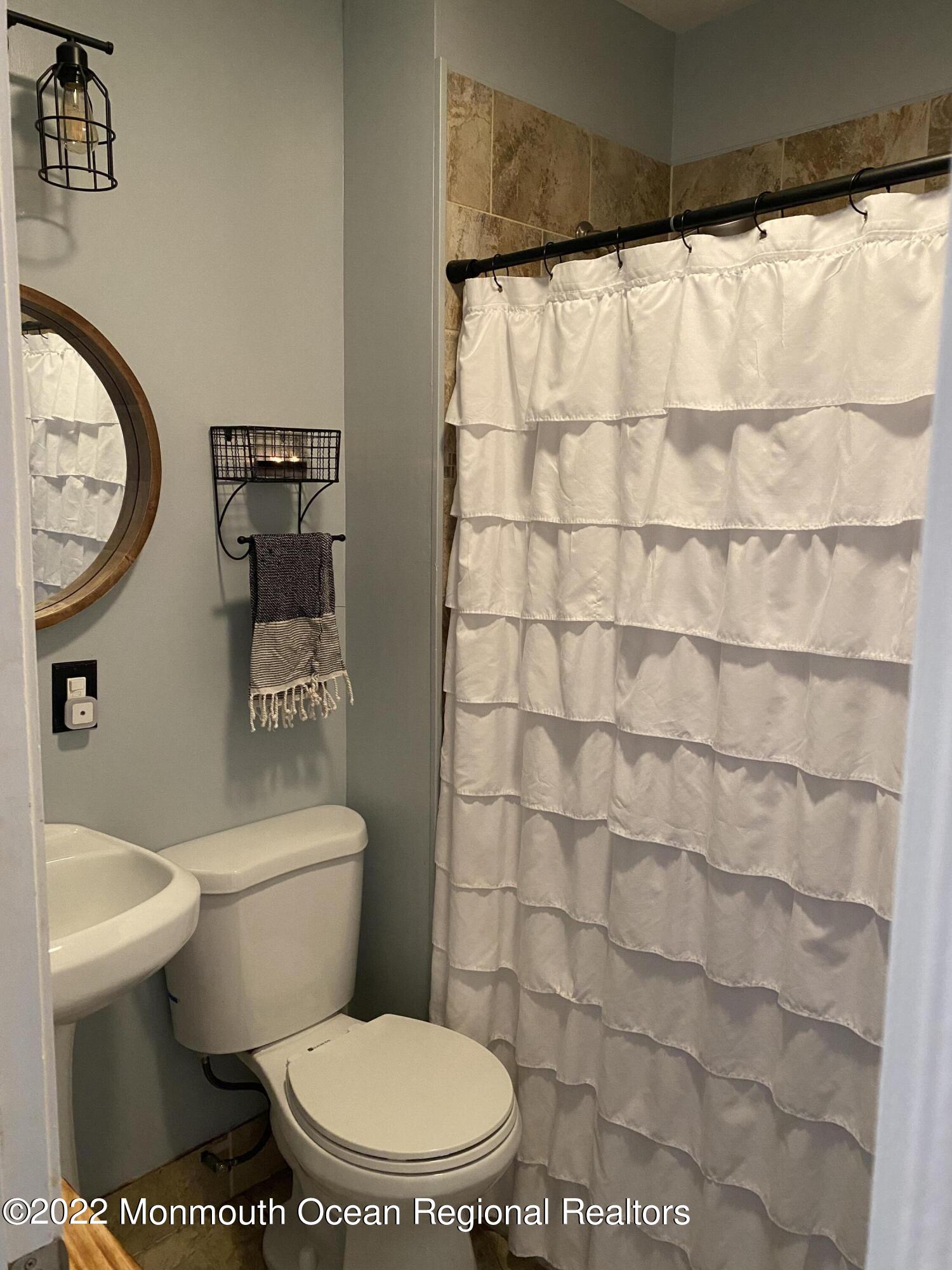 64 Queen Ann Road Brick, NJ 08723 - Photo 5 of 11 Bath