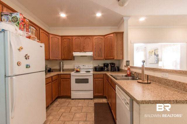5721 Erhard Drive Mobile, AL 36618 - Photo 10 of 23 Kitchen