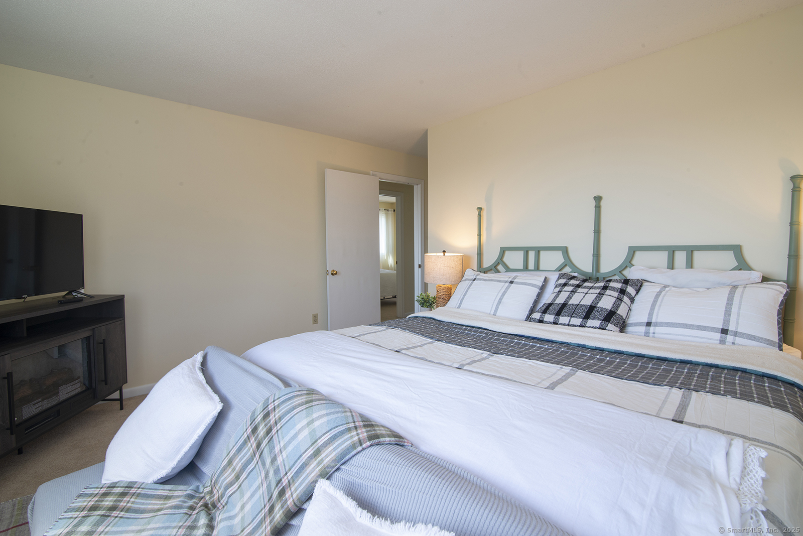 782 Groton Long Point Road Groton, CT 06340 - Photo 17 of 22