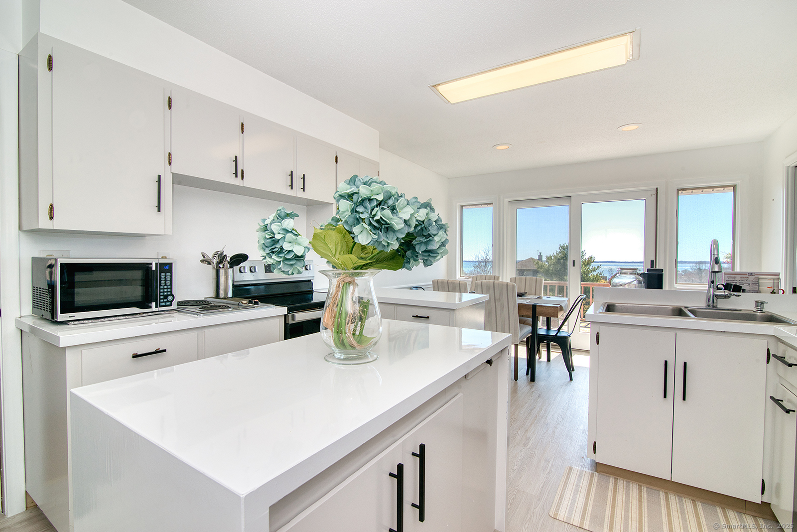 782 Groton Long Point Road Groton, CT 06340 - Photo 2 of 22