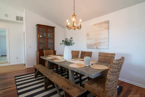 $3,200 | 782 Groton Long Point Road, Groton, CT 06340