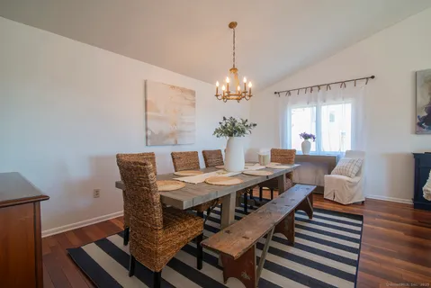 $3,200 | 782 Groton Long Point Road, Groton, CT 06340