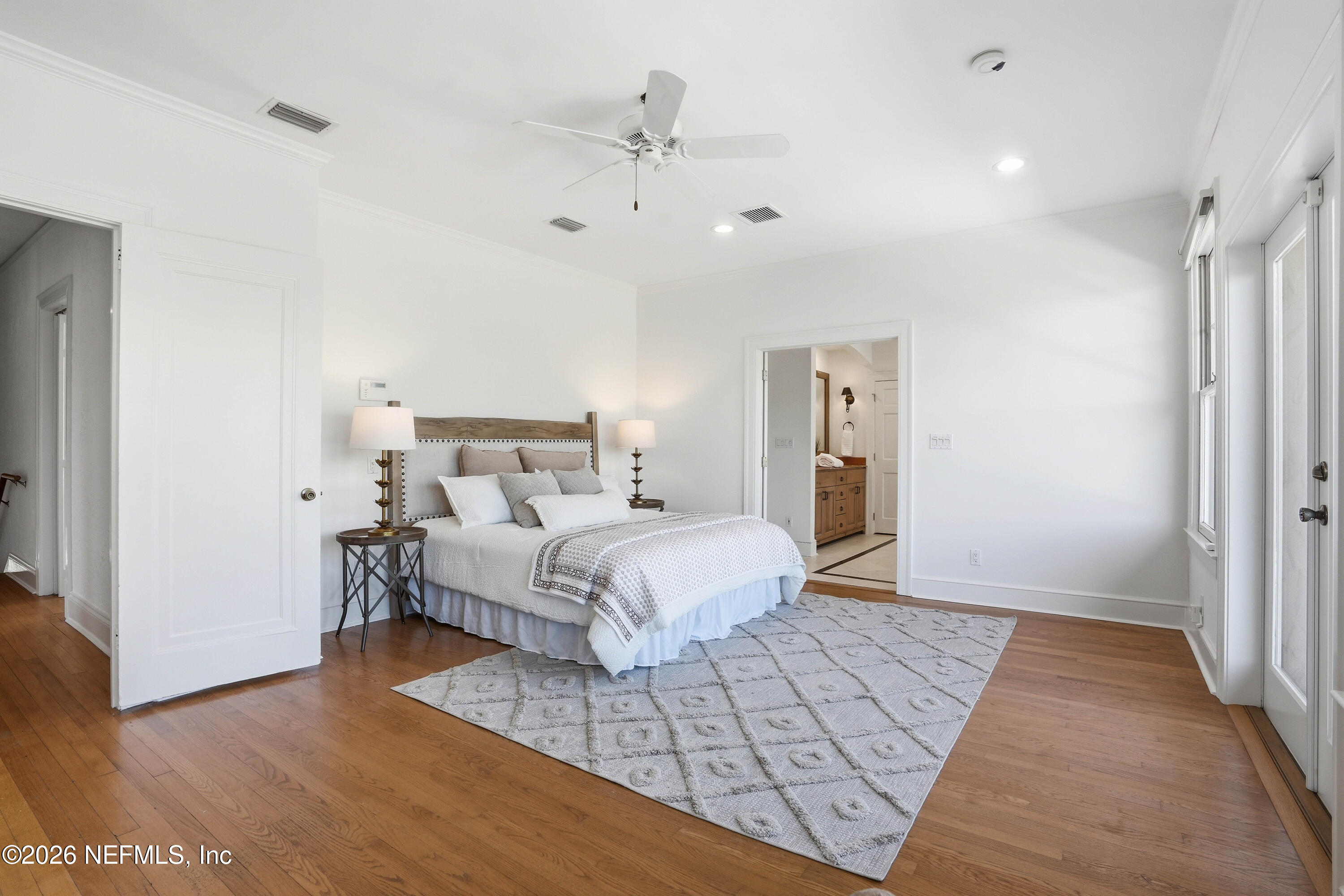 833 Sorrento Road Jacksonville, FL 32207 - Photo 27 of 68 Primary Bedroom