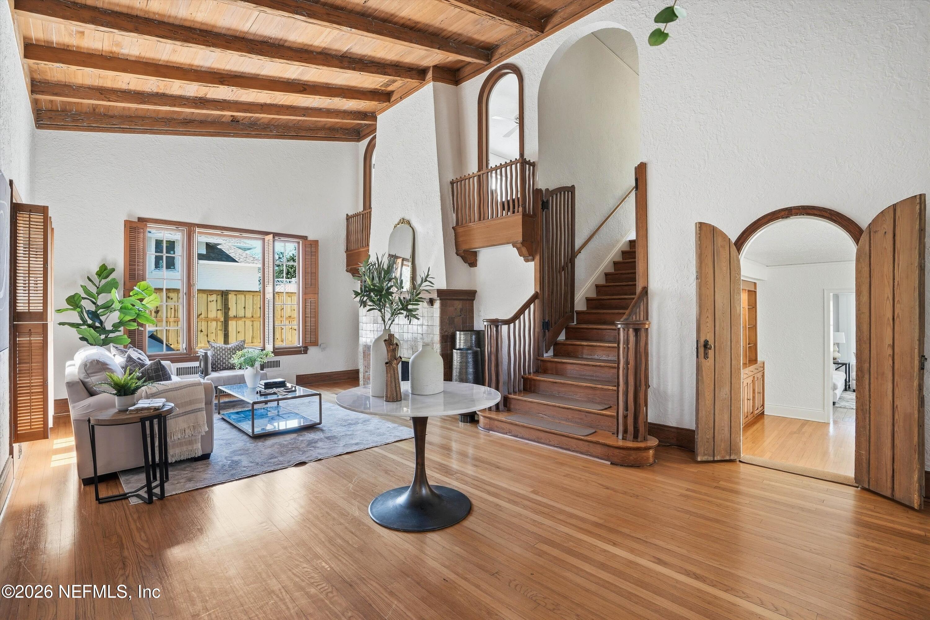 833 Sorrento Road Jacksonville, FL 32207 - Photo 6 of 68 Family Room