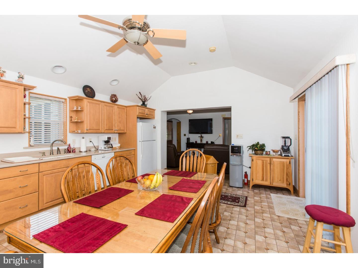 1427 Fayette Avenue Reading, PA 19607 - Photo 8 of 22 Kitchen