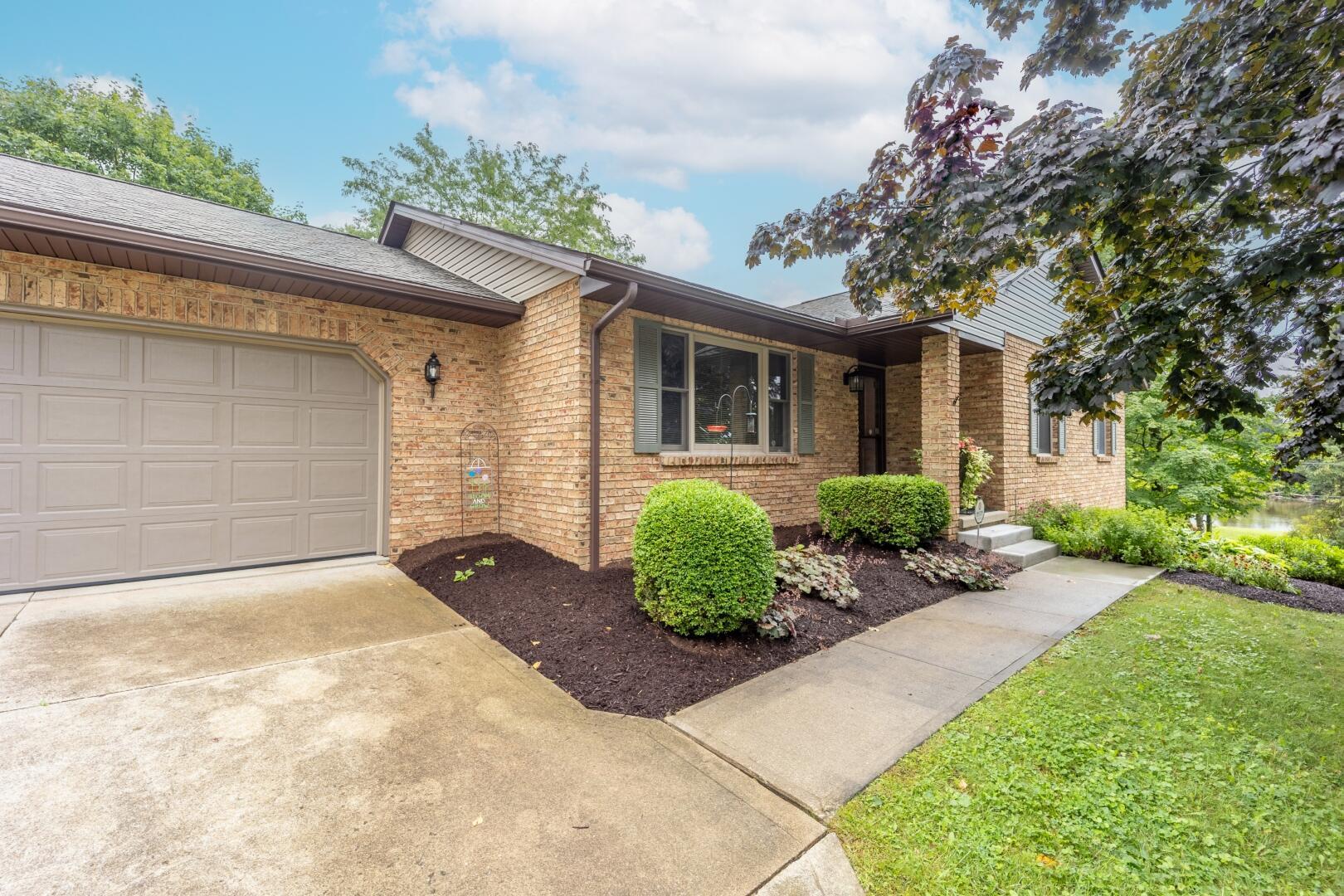 2385 Touby Road Mansfield, OH 44903 - Photo 2 of 57 R6__9982-HDR copy (Large)