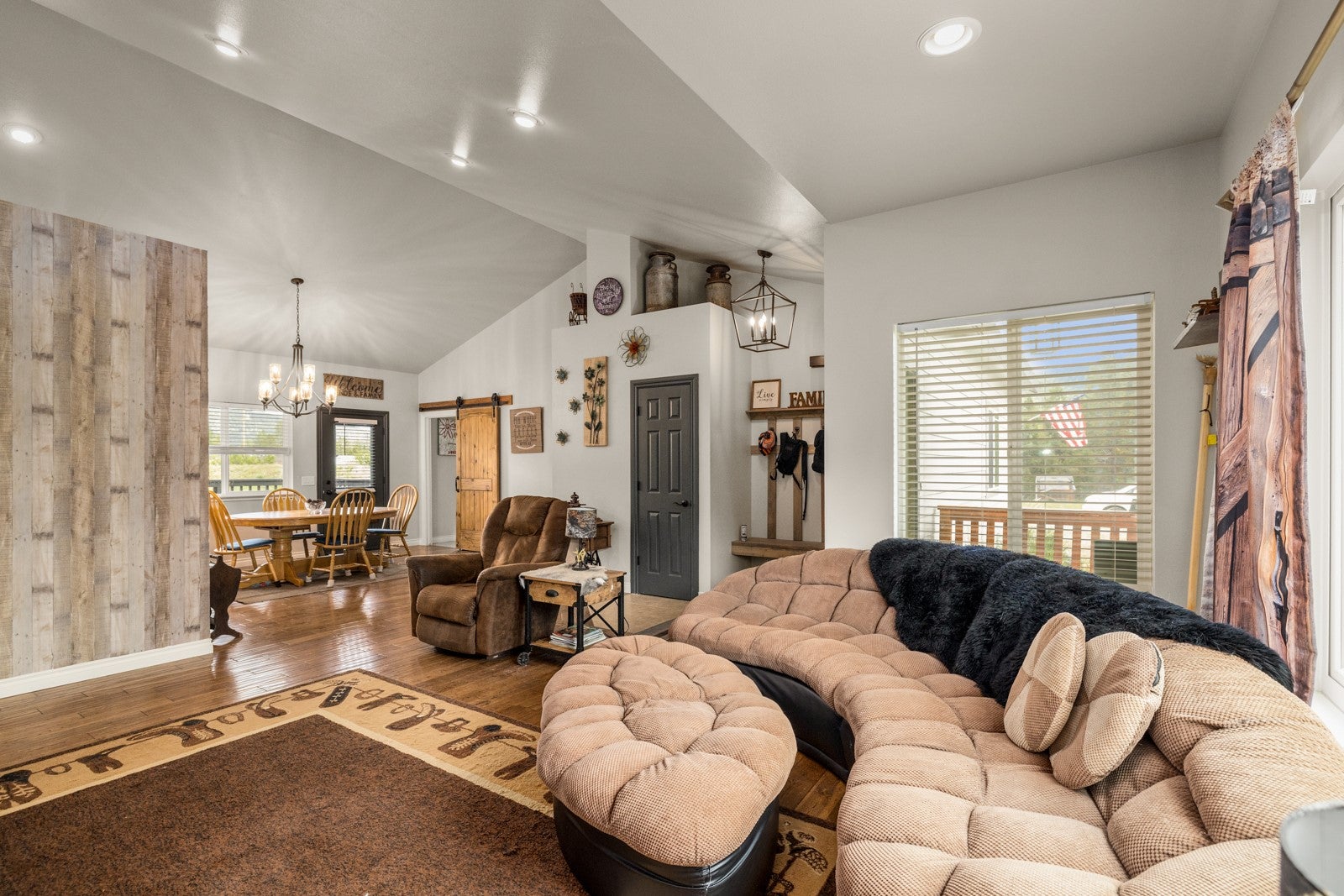 317 Pleasant Vly Road Marion, MT 59925 - Photo 7 of 60 Gallery Image 7