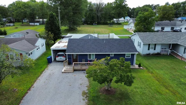 $152,000 | 801 West 5th Street, Flora, IL 62839