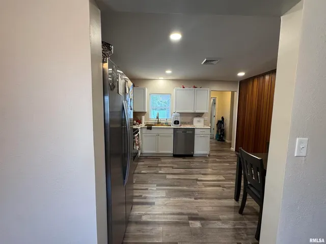 $152,000 | 801 West 5th Street, Flora, IL 62839