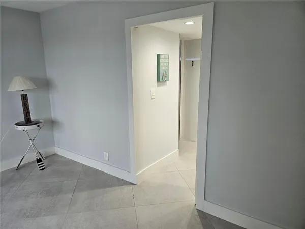 $685,000 | 750 North Ocean Boulevard, Unit 503, Pompano Beach, FL 33062