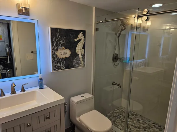 $685,000 | 750 North Ocean Boulevard, Unit 503, Pompano Beach, FL 33062