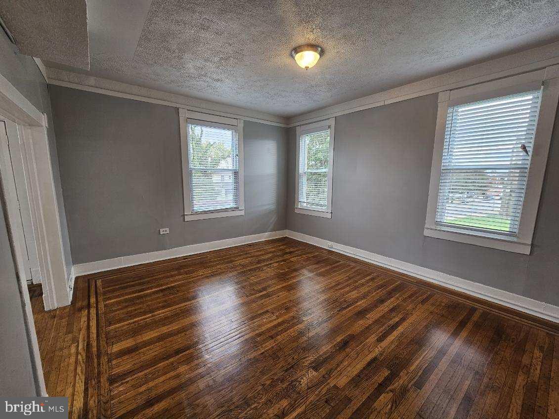 3414 Garrison Boulevard Baltimore, MD 21215 - Photo 24 of 60 Unit 2 Living Room Alternate Angle