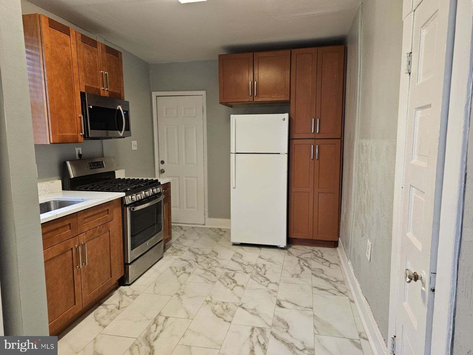 3414 Garrison Boulevard Baltimore, MD 21215 - Photo 27 of 60 Unit 2 Kitchen Additional View