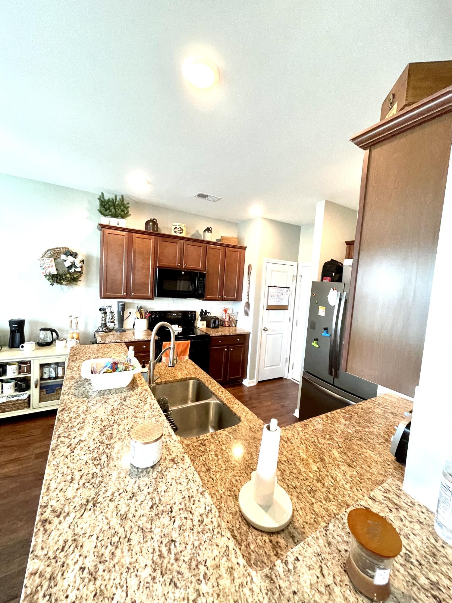 128 Lakestone Road Moncks Corner, SC 29461 - Photo 6 of 32 IMG_E8978