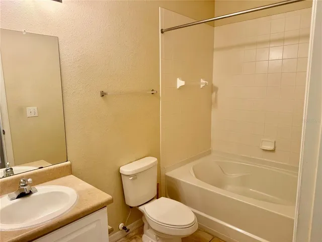 $1,700 | 5550 East Michigan Street, Unit 3307, Orlando, FL 32822