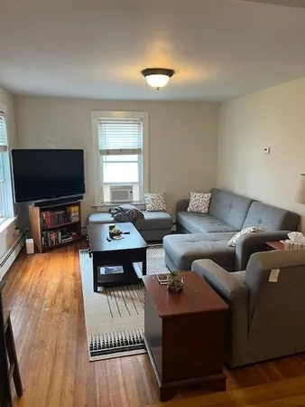 $4,400 | 14 Tuckerman Street, Unit 2, Boston, MA 02127