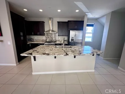 $1,209,000 | 812 Brickyard Lane, Costa Mesa, CA 92627