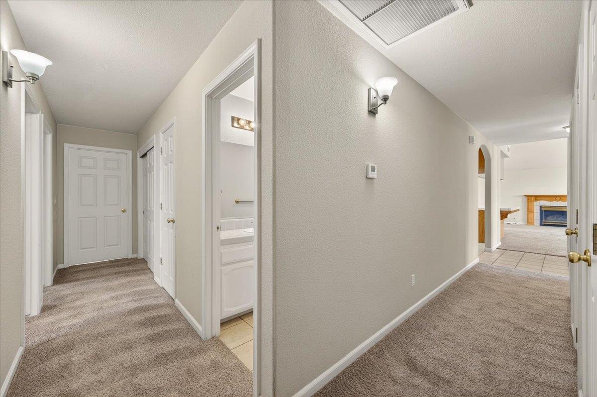 2375 Fallbrook Avenue Clovis, CA 93611 - Photo 12 of 34