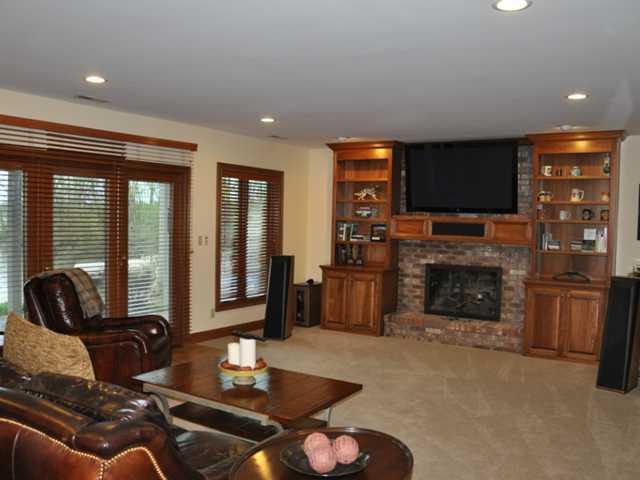 11033 Fall Creek Road Indianapolis, IN 46256 - Photo 17 of 24 Gallery Image 17