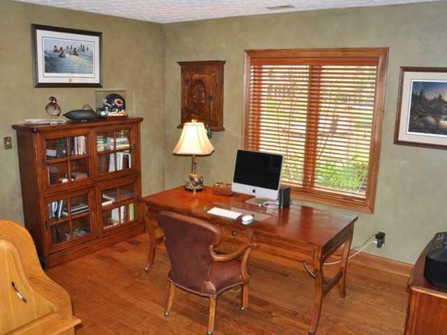 11033 Fall Creek Road Indianapolis, IN 46256 - Photo 18 of 24 Gallery Image 18