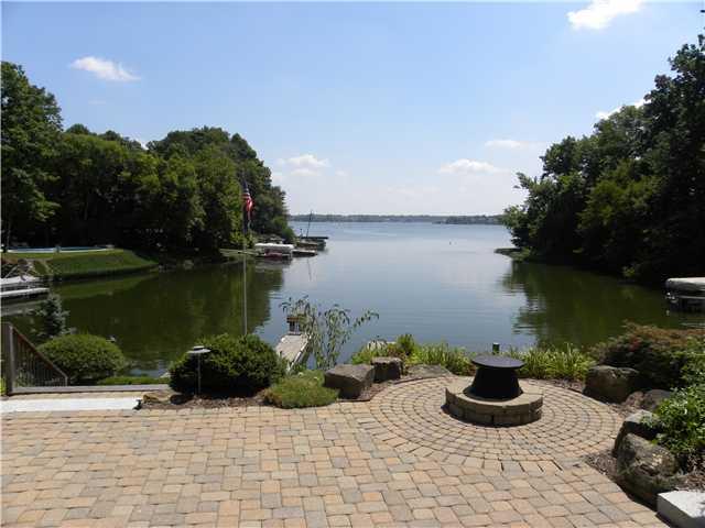 11033 Fall Creek Road Indianapolis, IN 46256 - Photo 22 of 24 Gallery Image 22
