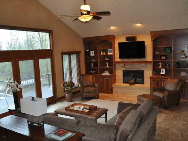 11033 Fall Creek Road Indianapolis, IN 46256 - Photo 4 of 24 Gallery Image 4