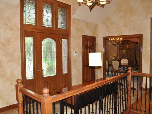 11033 Fall Creek Road Indianapolis, IN 46256 - Photo 9 of 24 Gallery Image 9